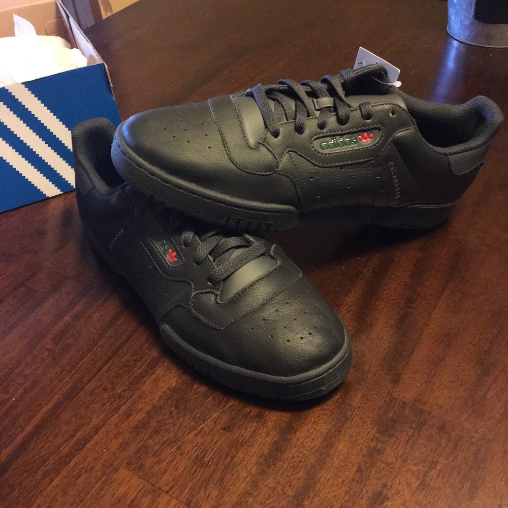 Yeezy Powerphase size 11 DEADSTOCK SOLD!!